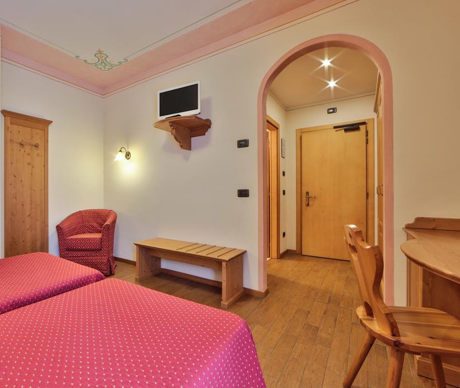 Hotel Fai Fai Della Paganella Esterno foto