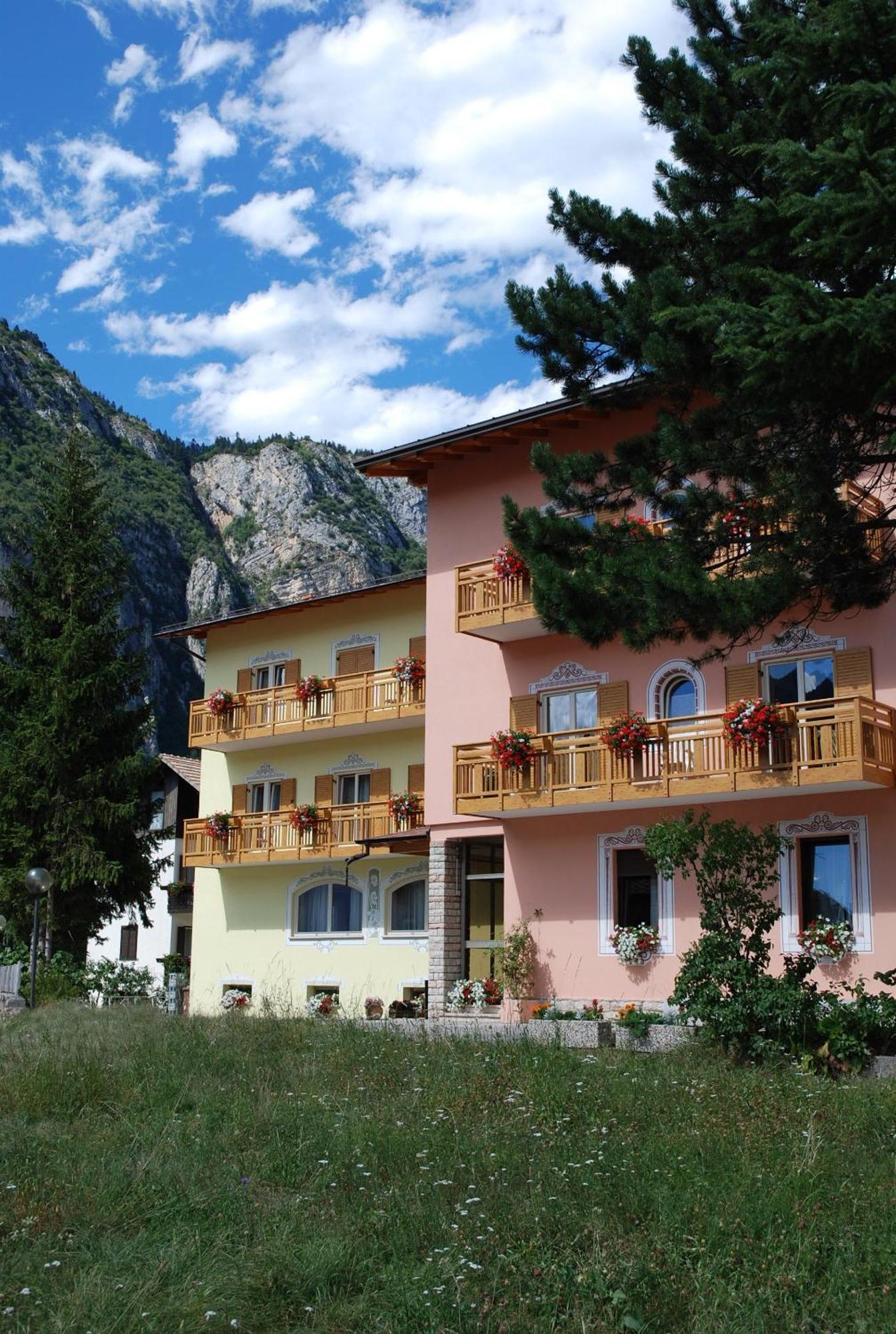 Hotel Fai Fai Della Paganella Esterno foto